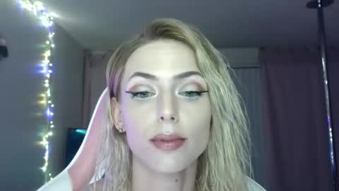 Ally Girl In Her Ally World online show from 28, 3, 2026