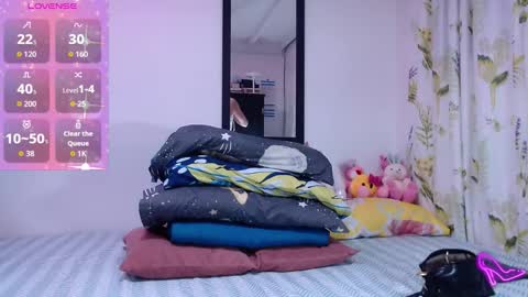 Allysonstonnes online show from 4, 12, 2025