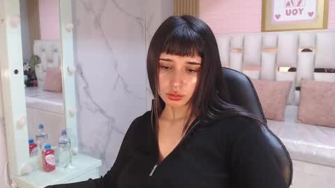 Allysa  online show from 22, 9, 2025