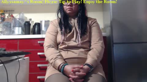 Snapshot of allyssamay chatting on 12, 12, 2024 Allyssamay online show from 12, 12, 2024