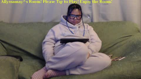 Snapshot of allyssamay chatting on 11, 1, 2025 Allyssamay online show from 11, 1, 2025