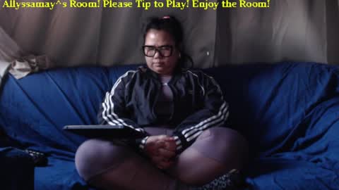 Snapshot of allyssamay chatting on 3, 2, 2025 Allyssamay online show from 3, 2, 2025