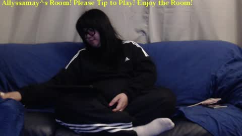 Snapshot of allyssamay chatting on 5, 2, 2025 Allyssamay online show from 5, 2, 2025
