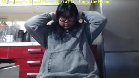 Snapshot of allyssamay chatting on 24, 2, 2025 Allyssamay online show from 24, 2, 2025