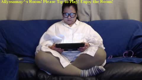 Snapshot of allyssamay chatting on 7, 3, 2025 Allyssamay online show from 7, 3, 2025