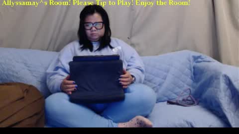 Allyssamay online show from 4, 2, 2026