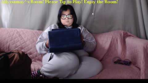 Allyssamay online show from 27, 3, 2026