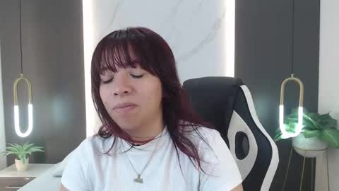 Snapshot of alma_fenix chatting on 10, 1, 2025 ALMA FENIX online show from 10, 1, 2025