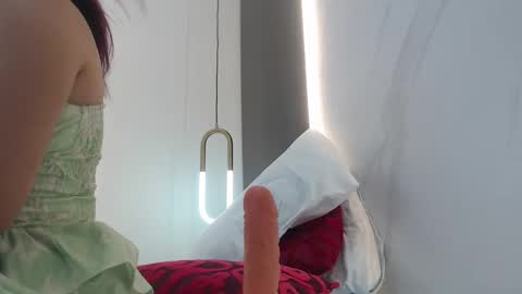 Snapshot of alma_fenix chatting on 11, 1, 2025 ALMA FENIX online show from 11, 1, 2025