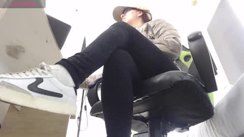 Snapshot of alma_fenix chatting on 8, 2, 2025 ALMA FENIX online show from 8, 2, 2025