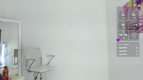 Snapshot of almasaennz chatting on 19, 12, 2024 online show from 19, 12, 2024