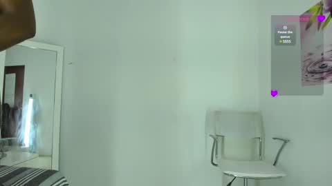 Snapshot of almasaennz chatting on 20, 12, 2024 online show from 20, 12, 2024