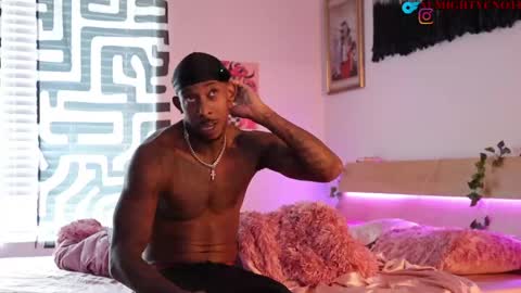 Snapshot of almightycnote chatting on 3, 6, 2026 Almightycnote online show from 3, 6, 2026