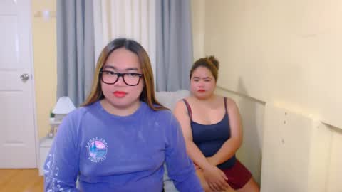 Snapshot of almirablont13 chatting on 23, 4, 2026 Almira online show from 23, 4, 2026