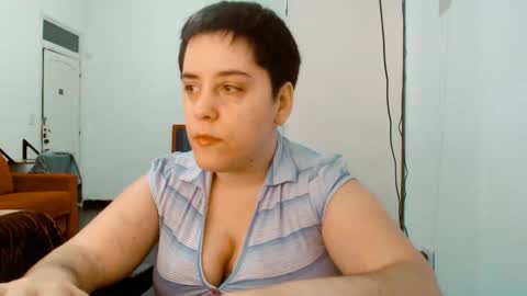 Snapshot of almondonwheels chatting on 10, 1, 2026 Almond online show from 10, 1, 2026