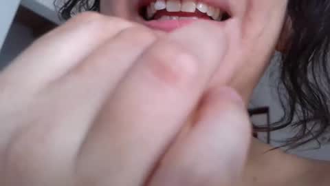 almondwithlove online show from 17, 2, 2026