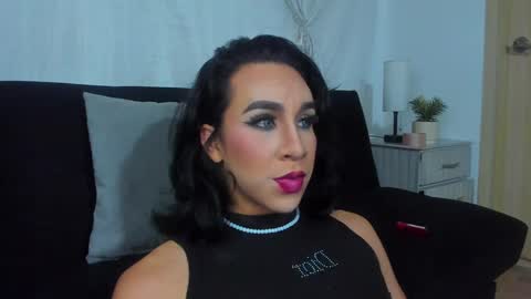 Hazel Bowie online show from 4, 2, 2025