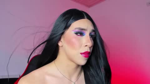 Hazel Bowie online show from 18, 9, 2025