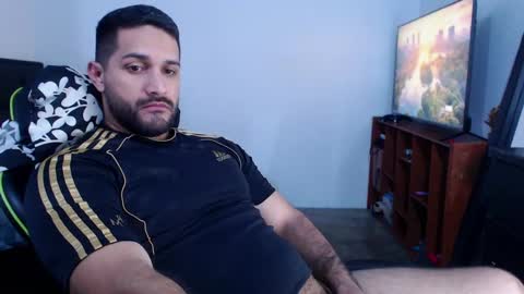 Snapshot of alonxoo chatting on 18, 1, 2025 alonxoo online show from 18, 1, 2025