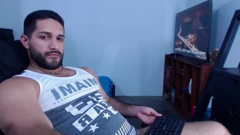 Snapshot of alonxoo chatting on 25, 1, 2025 alonxoo online show from 25, 1, 2025