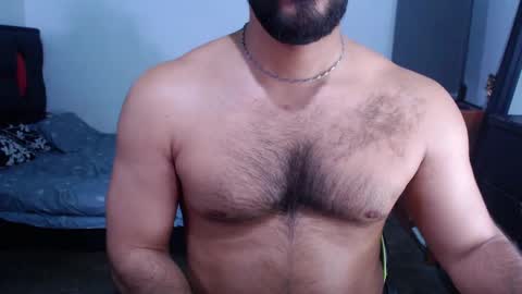 Snapshot of alonxoo chatting on 8, 3, 2025 alonxoo online show from 8, 3, 2025