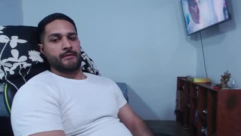 Snapshot of alonxoo chatting on 14, 9, 2025 alonxoo online show from 14, 9, 2025