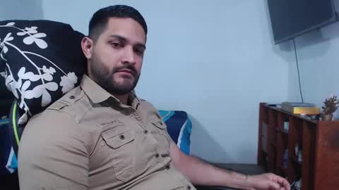 Snapshot of alonxoo chatting on 18, 9, 2025 alonxoo online show from 18, 9, 2025