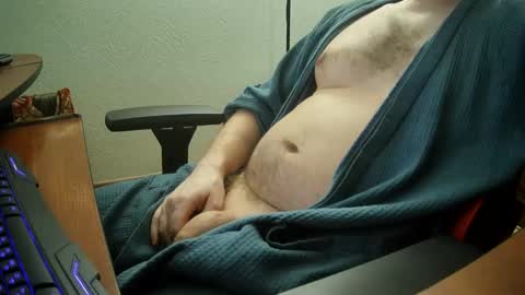 Snapshot of alonzomanly chatting on 5, 1, 2025 alonzomanly online show from 5, 1, 2025