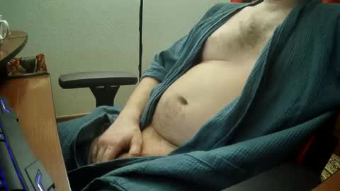 Snapshot of alonzomanly chatting on 12, 1, 2025 alonzomanly online show from 12, 1, 2025