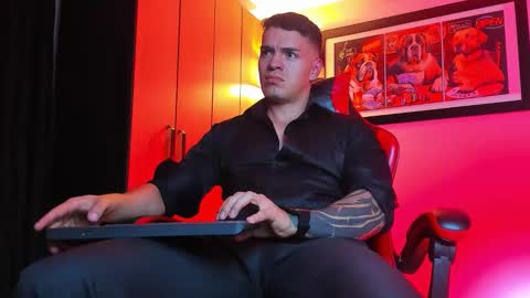 alpha_dominus_ online show from 2, 12, 2025