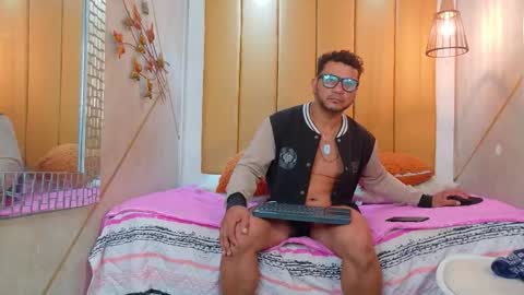 Snapshot of alpha_kong chatting on 27, 9, 2025 Alpha online show from 27, 9, 2025