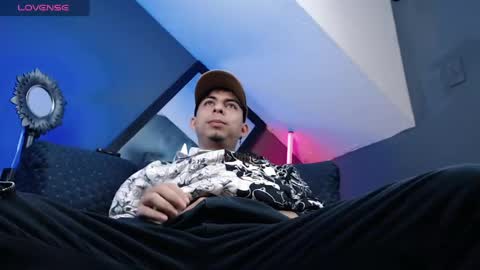 alpha_latino_ online show from 21, 5, 2026