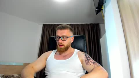 Alphaalexxx Lets reach Me 100 thumbs up online show from 10, 6, 2026