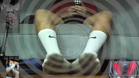 Snapshot of alphacashmaster8 chatting on 31, 5, 2026 MASTER FINDOM DRAIN... online show from 31, 5, 2026