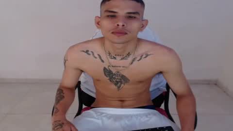 Snapshot of alphas_latins chatting on 1, 6, 2026 alphas_latins online show from 1, 6, 2026