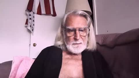 AlphaUniform online show from 25, 9, 2025