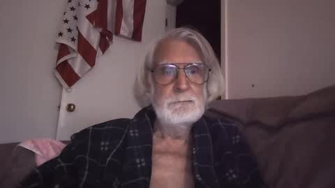 AlphaUniform online show from 19, 4, 2026