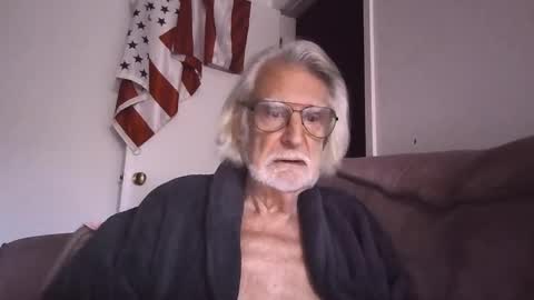 AlphaUniform online show from 20, 5, 2026