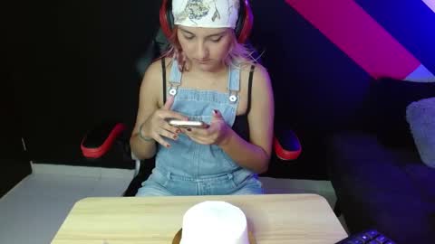 Alter  online show from 14, 1, 2025