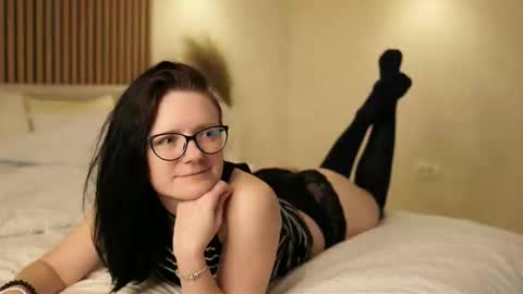 Snapshot of alucidreaming chatting on 11, 2, 2026 Lucid Dreaming online show from 11, 2, 2026