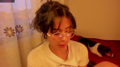 Snapshot of aluna_0310 chatting on 16, 12, 2024 . . online show from 16, 12, 2024