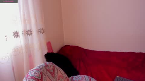 Snapshot of aluna_0310 chatting on 3, 1, 2025 . . online show from 3, 1, 2025