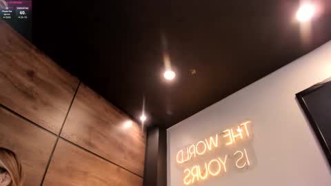 Snapshot of alyamonroe chatting on 4, 10, 2025 Alya online show from 4, 10, 2025