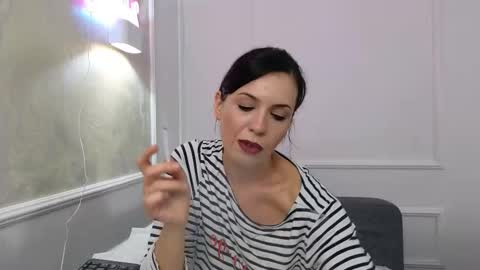 Snapshot of alyarei chatting on 18, 10, 2025 alyarei online show from 18, 10, 2025