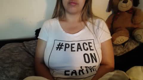 Snapshot of alynfoxx chatting on 11, 1, 2025 Alyn Maria online show from 11, 1, 2025