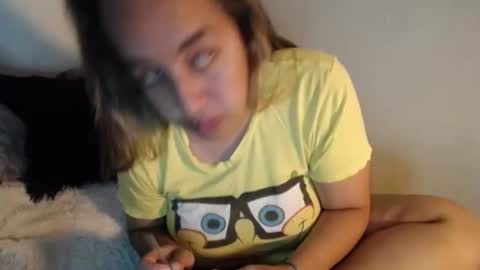 Snapshot of alynfoxx chatting on 3, 2, 2025 Alyn Maria online show from 3, 2, 2025