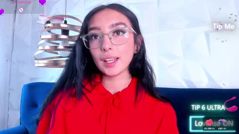 Snapshot of alys_molly chatting on 18, 1, 2025 sopie online show from 18, 1, 2025