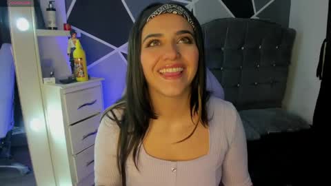 Snapshot of alysa_magic chatting on 4, 6, 2026 alysa magic online show from 4, 6, 2026