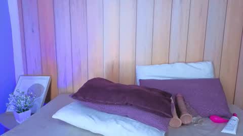 alysha_xia_ online show from 24, 2, 2026