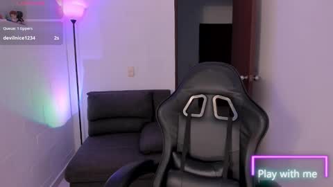 Snapshot of alysonn_conner chatting on 6, 11, 2025 Alyson online show from 6, 11, 2025